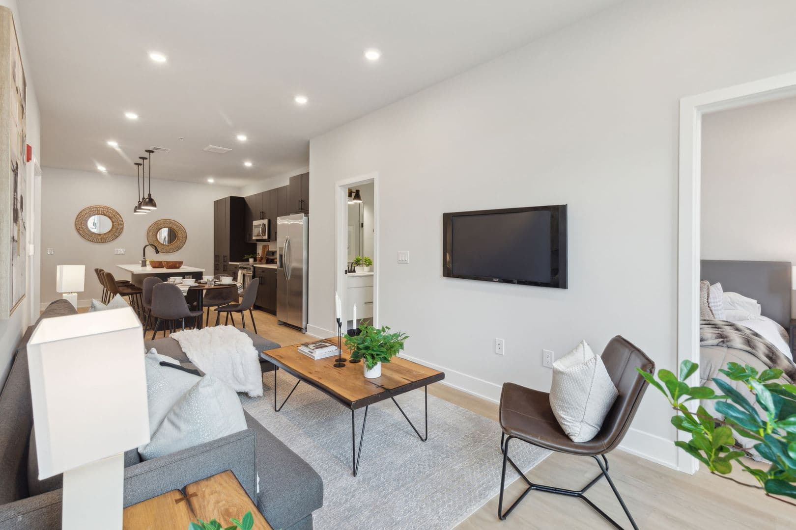 Philadelphia Apartment: 6910 Ridge Avenue