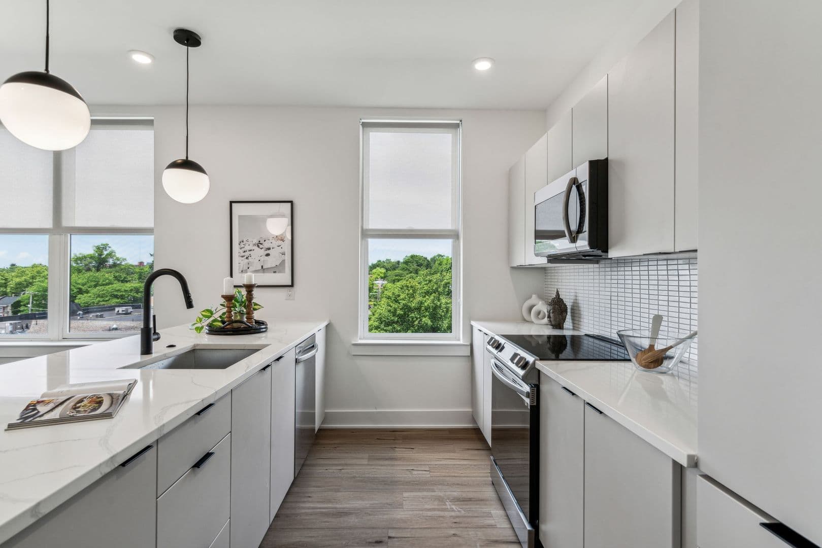Philadelphia Apartment: 139 W Chelten Ave