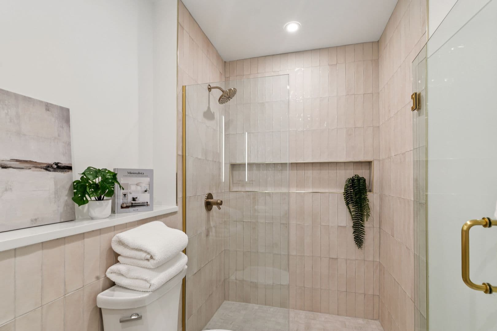 Philadelphia Apartment: 20-30 W Allens Ln