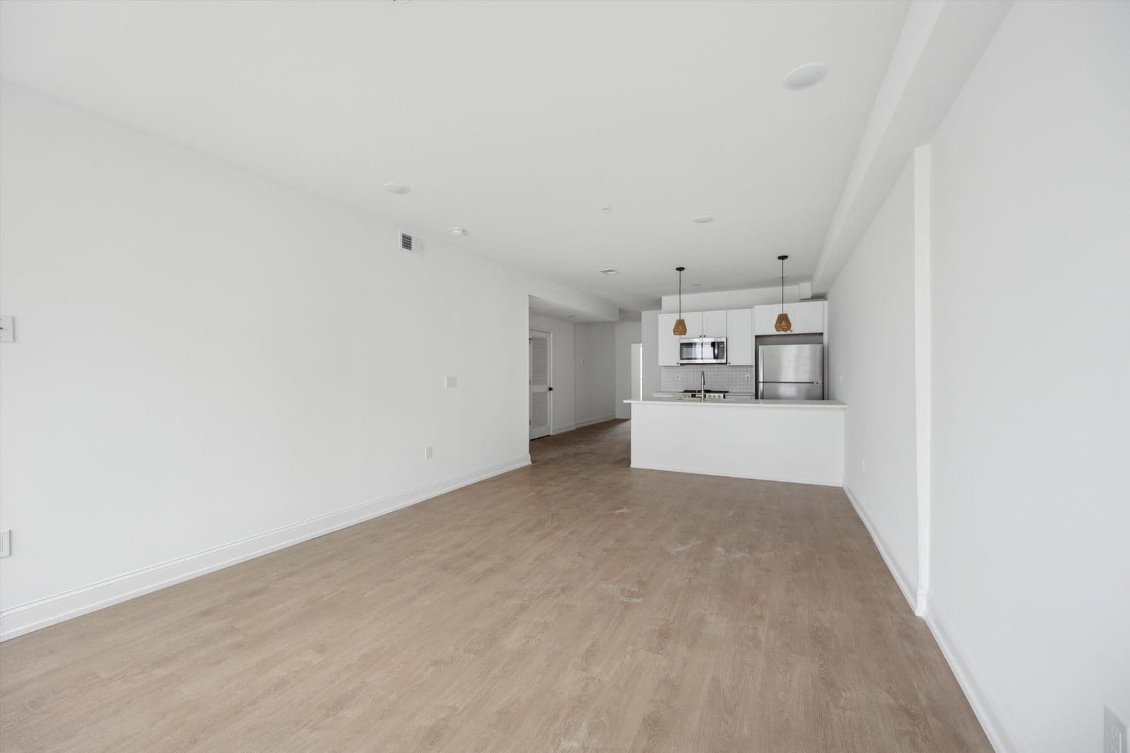 Philadelphia Apartment: 1614 Ridge Ave