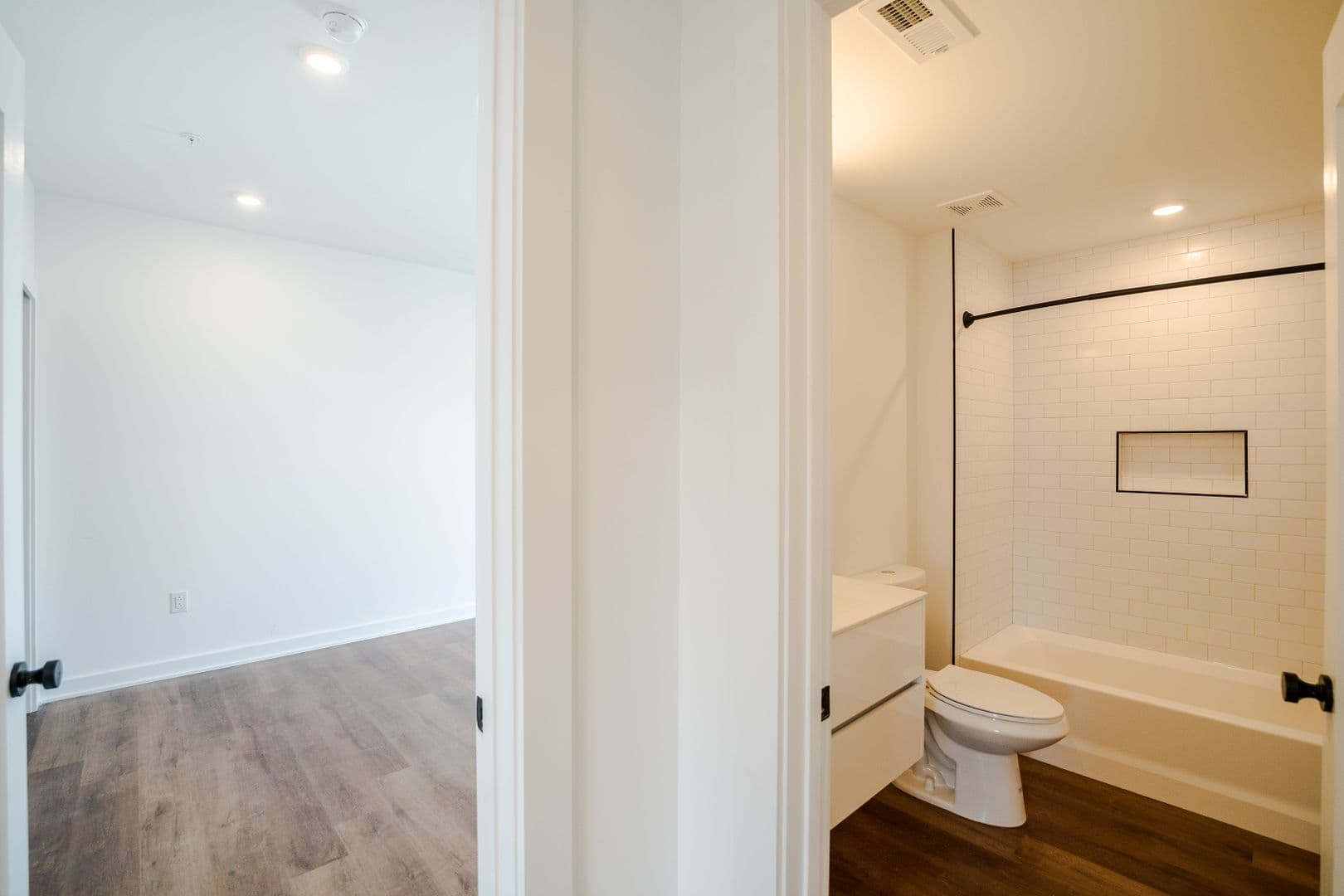 Philadelphia Apartment: 5904 Germantown Ave
