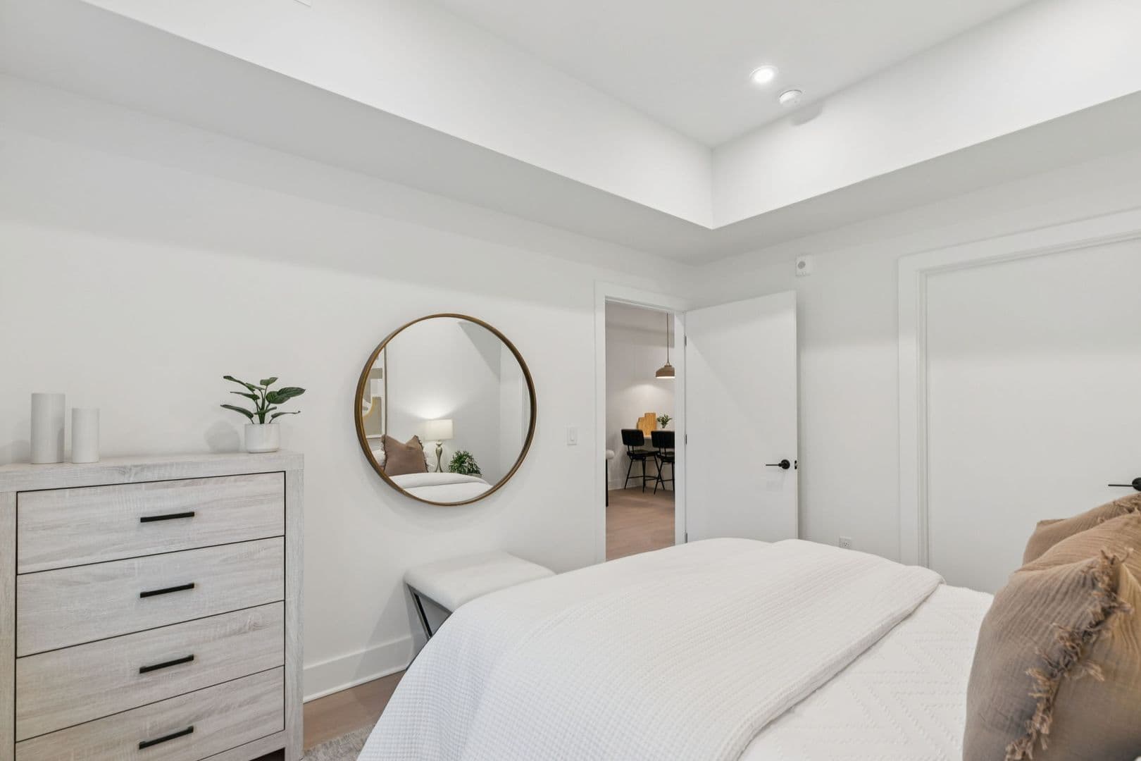 Philadelphia Apartment: 20-30 W Allens Ln