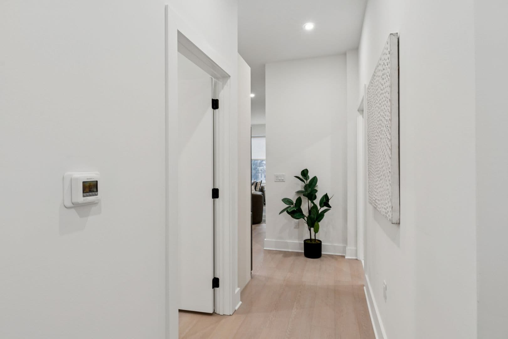 Philadelphia Apartment: 20-30 W Allens Ln
