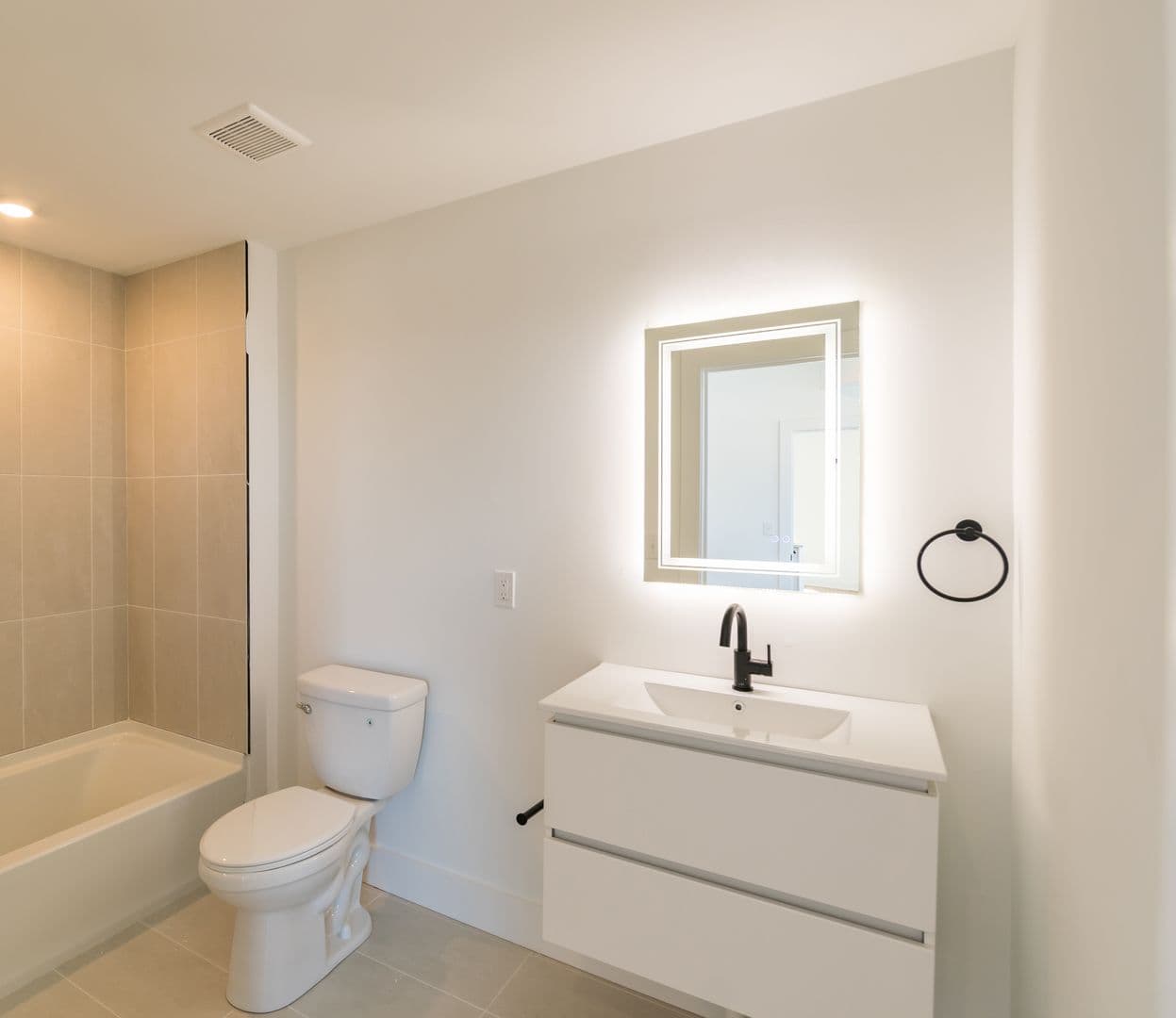 Philadelphia Apartment: 5900 Germantown Ave