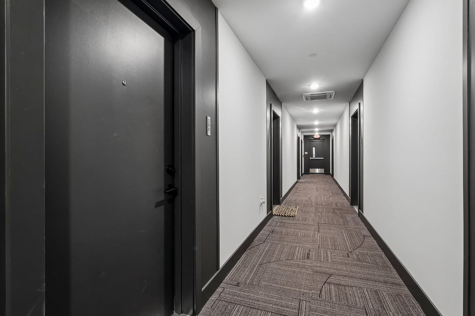 Jenkintown Apartment: 501 Washington Ln