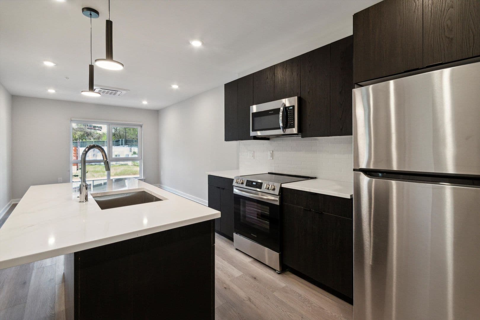 Philadelphia Apartment: 3449 Scotts Ln