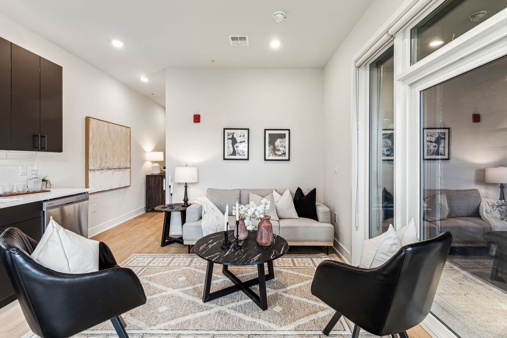Philadelphia Apartment: 6910 Ridge Avenue