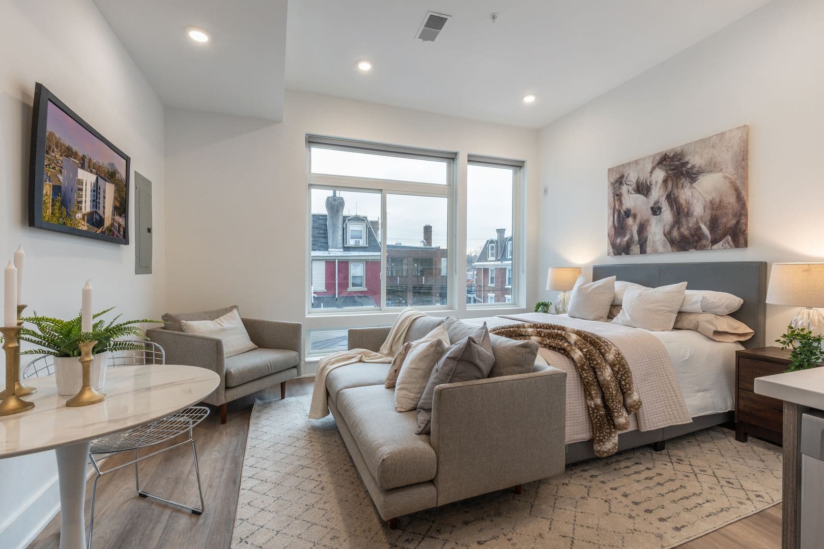 Philadelphia Apartment: 5545 Pulaski Avenue