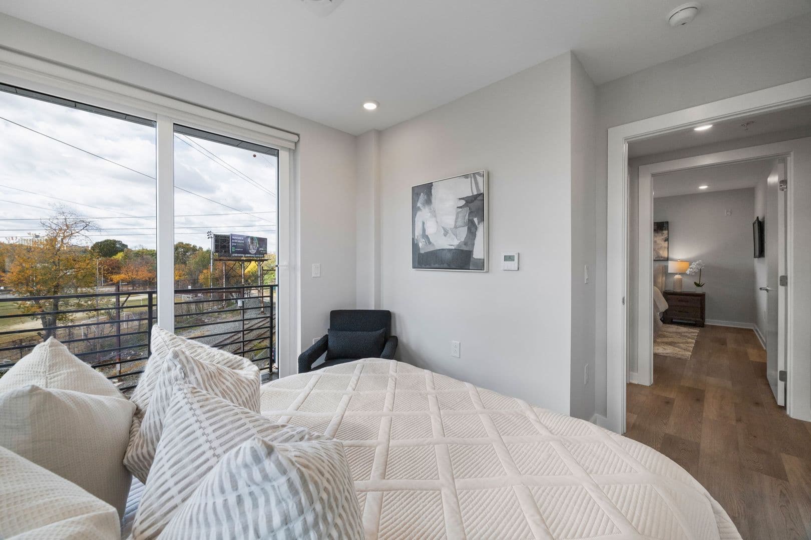 Philadelphia Apartment: 3449 Scotts Ln