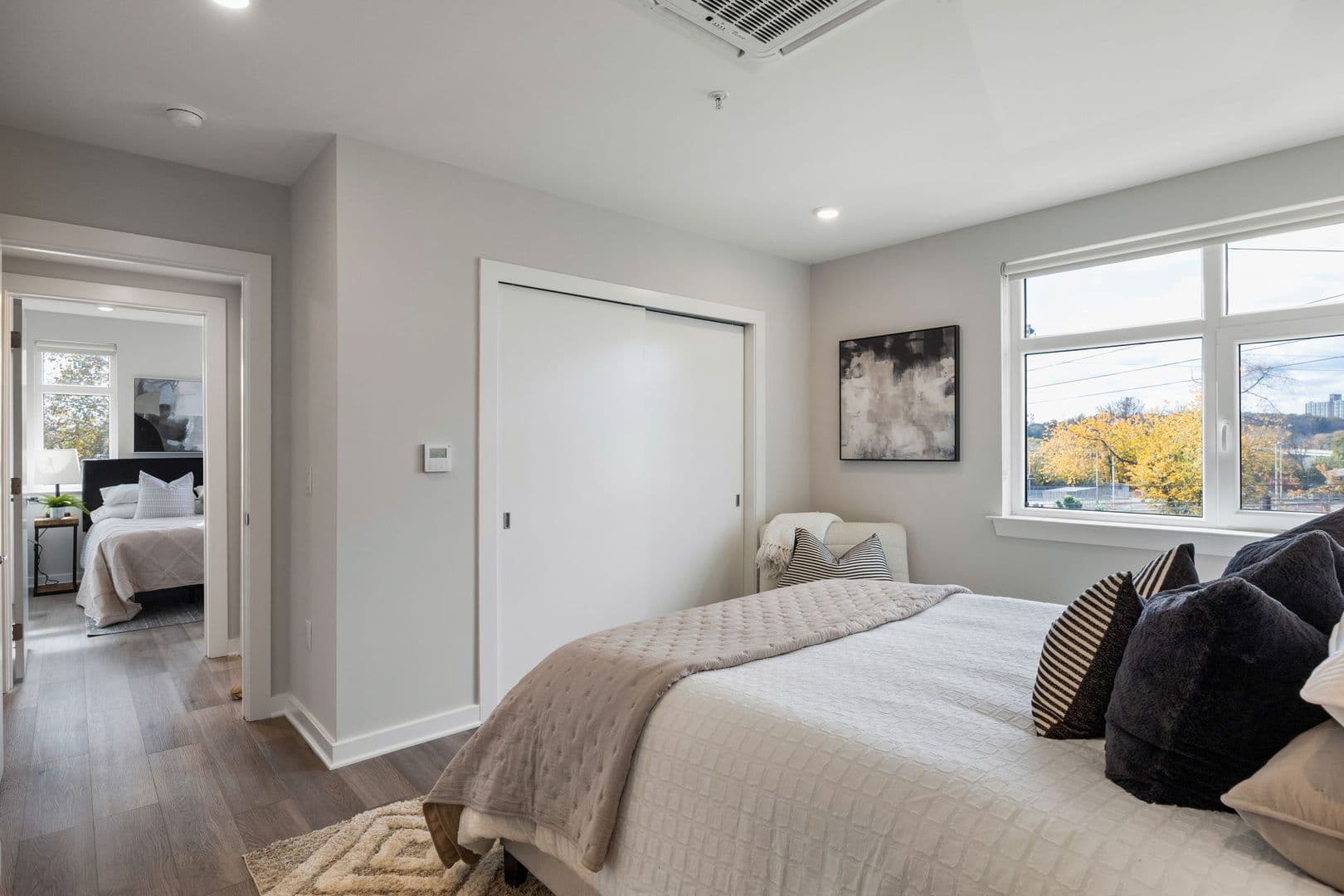 Philadelphia Apartment: 3449 Scotts Ln