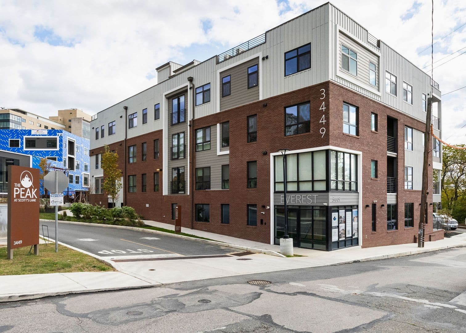 Philadelphia Apartment: 3449 Scotts Ln