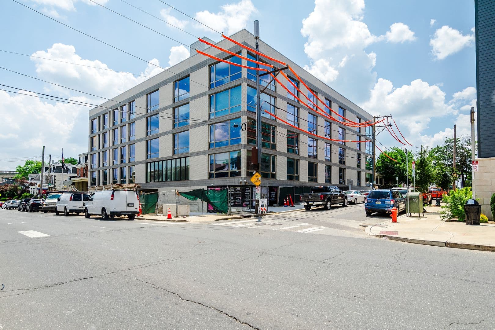 Philadelphia Apartment: 6604 Ridge Ave