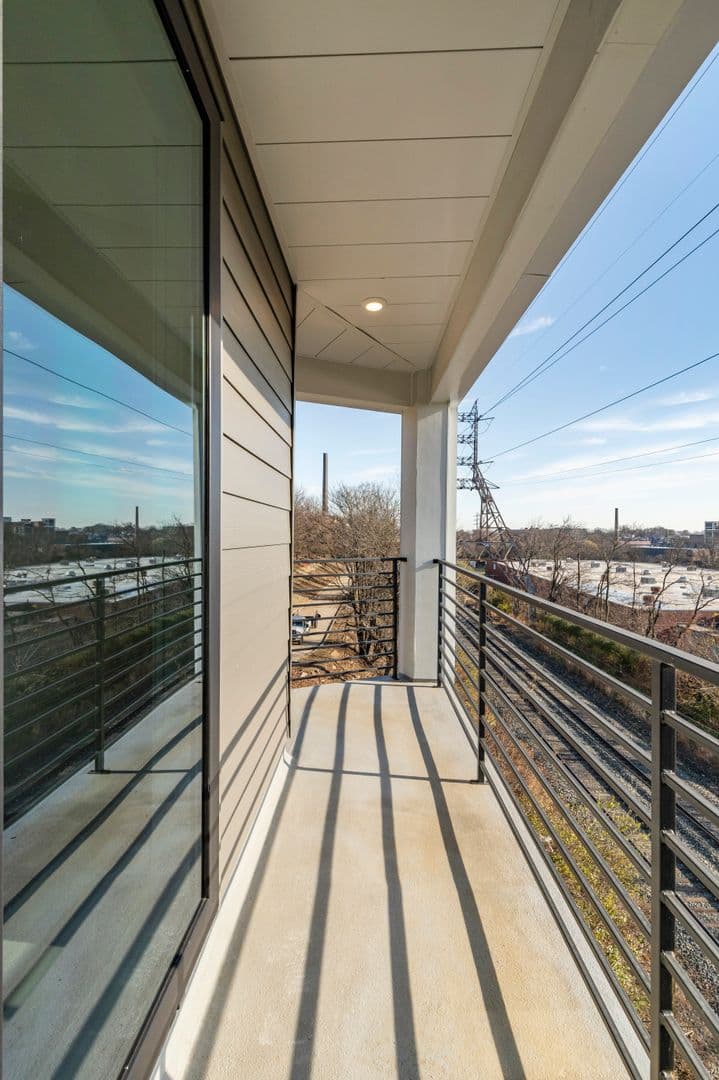 Philadelphia Apartment: 3449 Scotts Ln