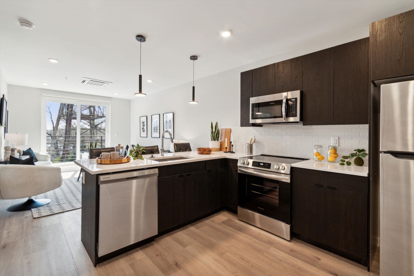 Philadelphia Apartment: 3449 Scotts Ln