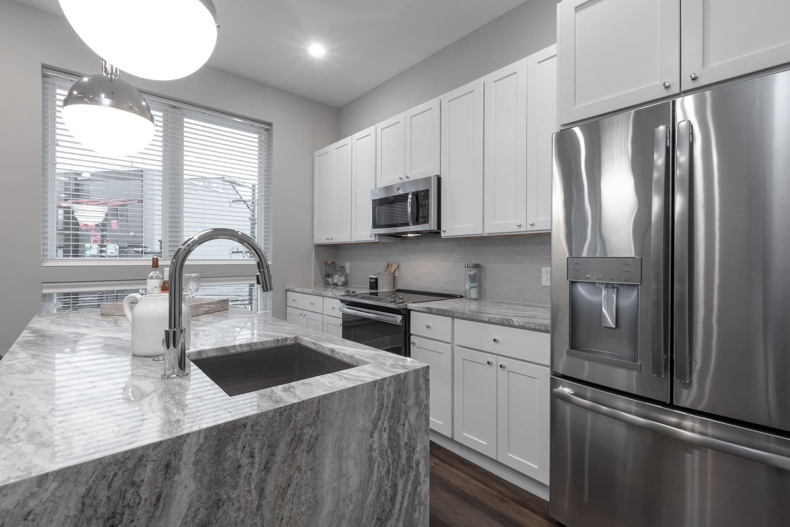 Philadelphia Apartment: 1555 Ridge Avenue