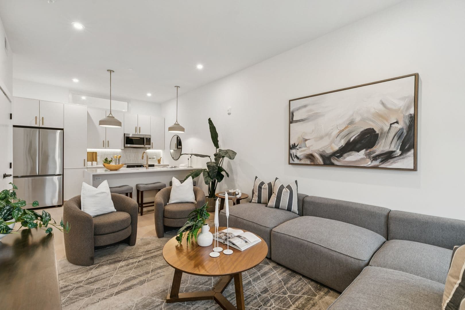 Philadelphia Apartment: 20-30 W Allens Ln