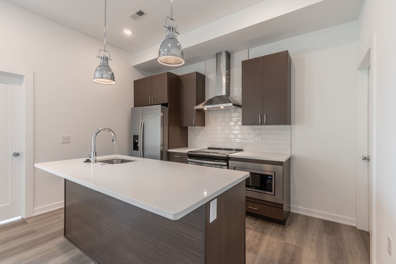 Philadelphia Apartment: 710 N 16th St