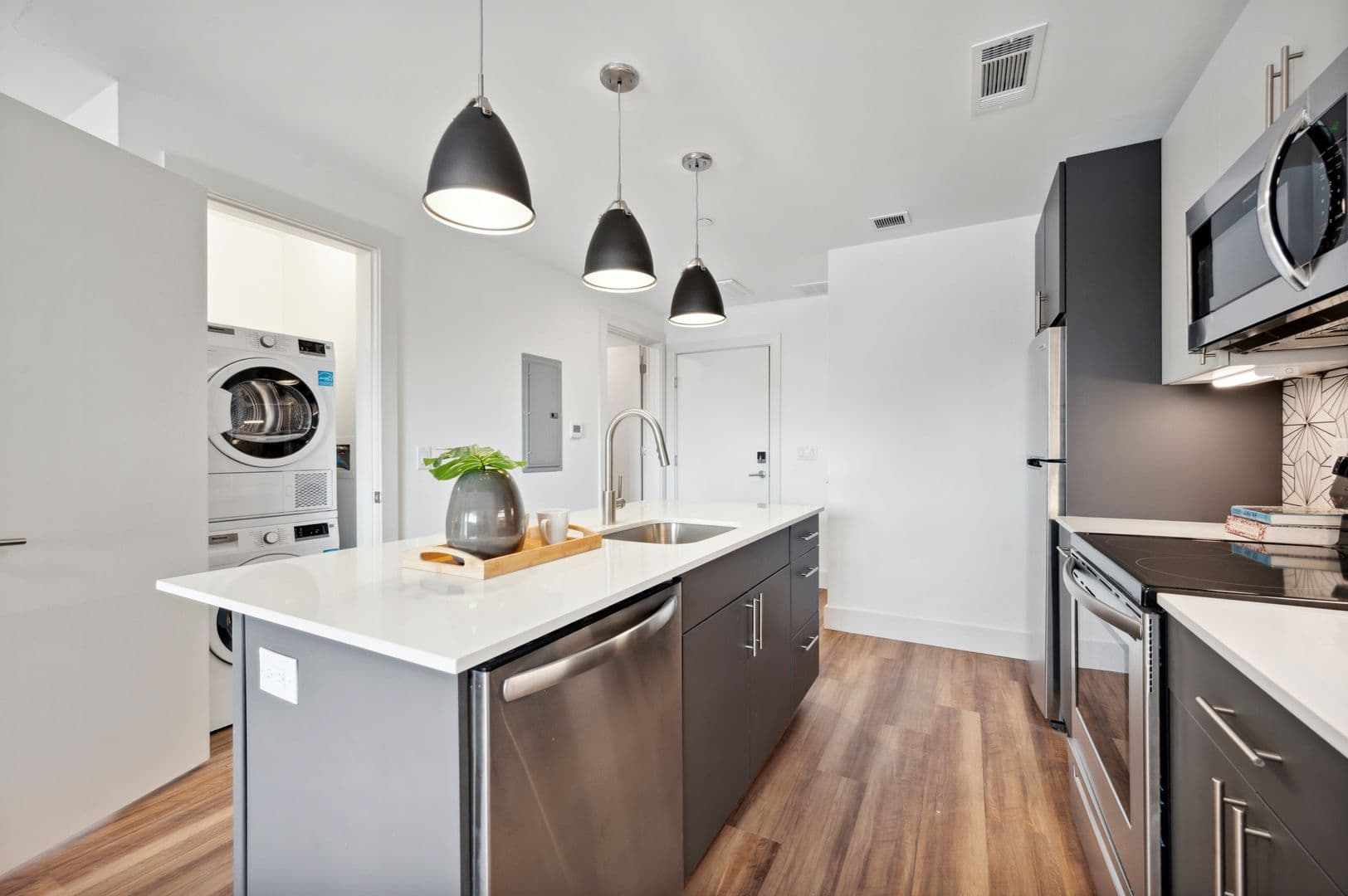 Philadelphia Apartment: 3029 Glenwood St