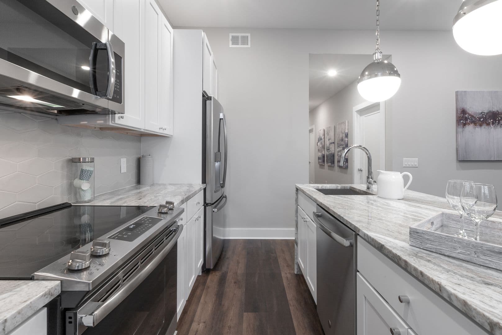 Philadelphia Apartment: 1555 Ridge Avenue