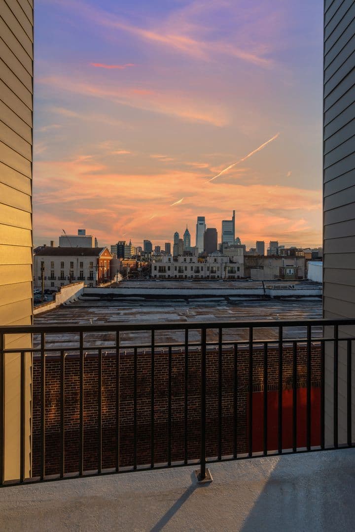 Philadelphia Apartment: 710 N 16th St