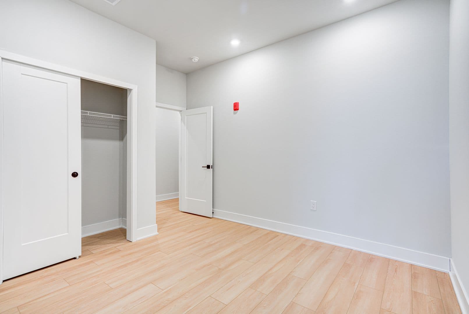 Philadelphia Apartment: 6910 Ridge Avenue