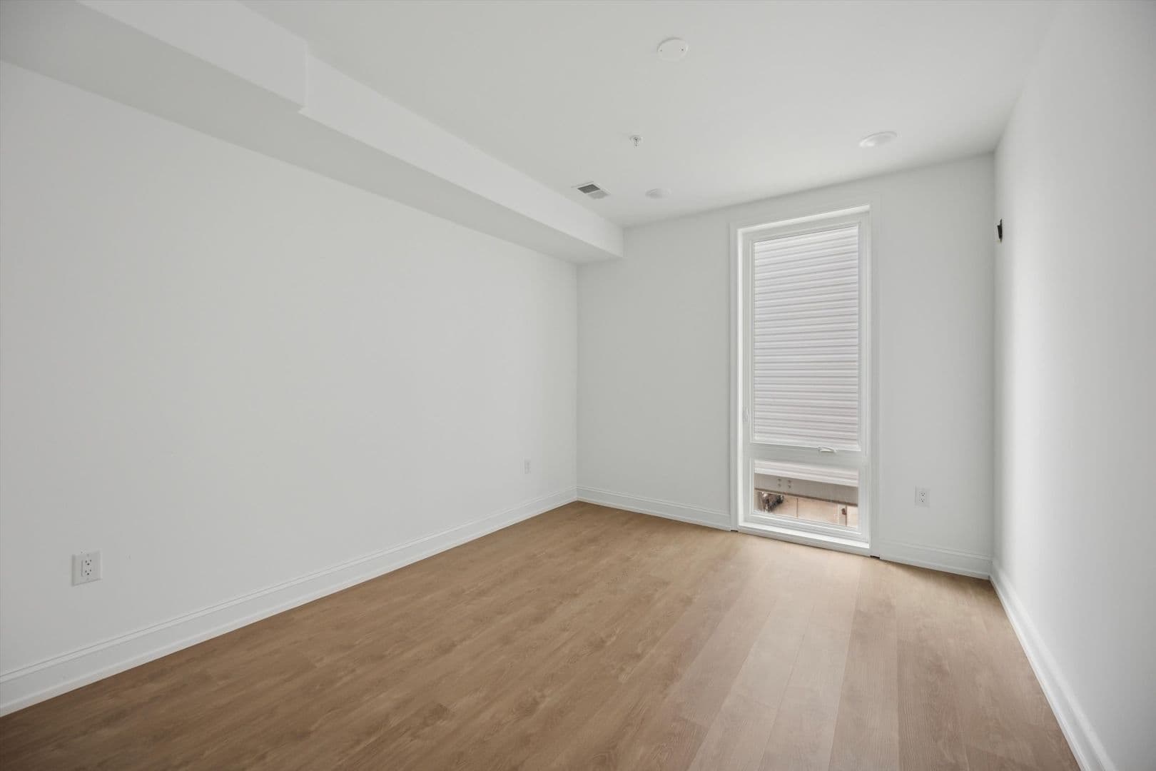 Philadelphia Apartment: 1614 Ridge Ave