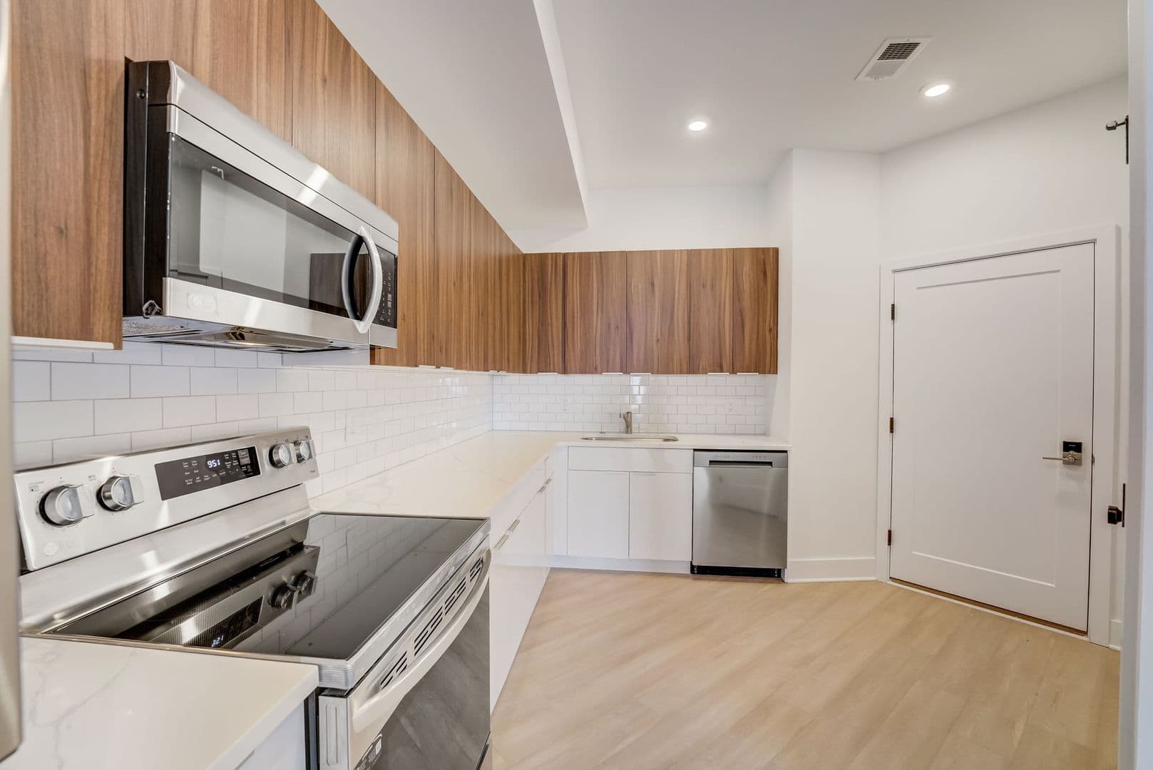 Philadelphia Apartment: 4200 Lancaster Avenue