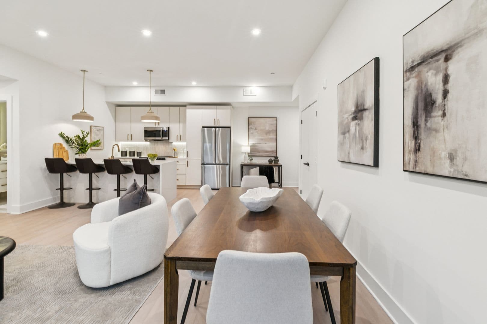 Philadelphia Apartment: 20-30 W Allens Ln
