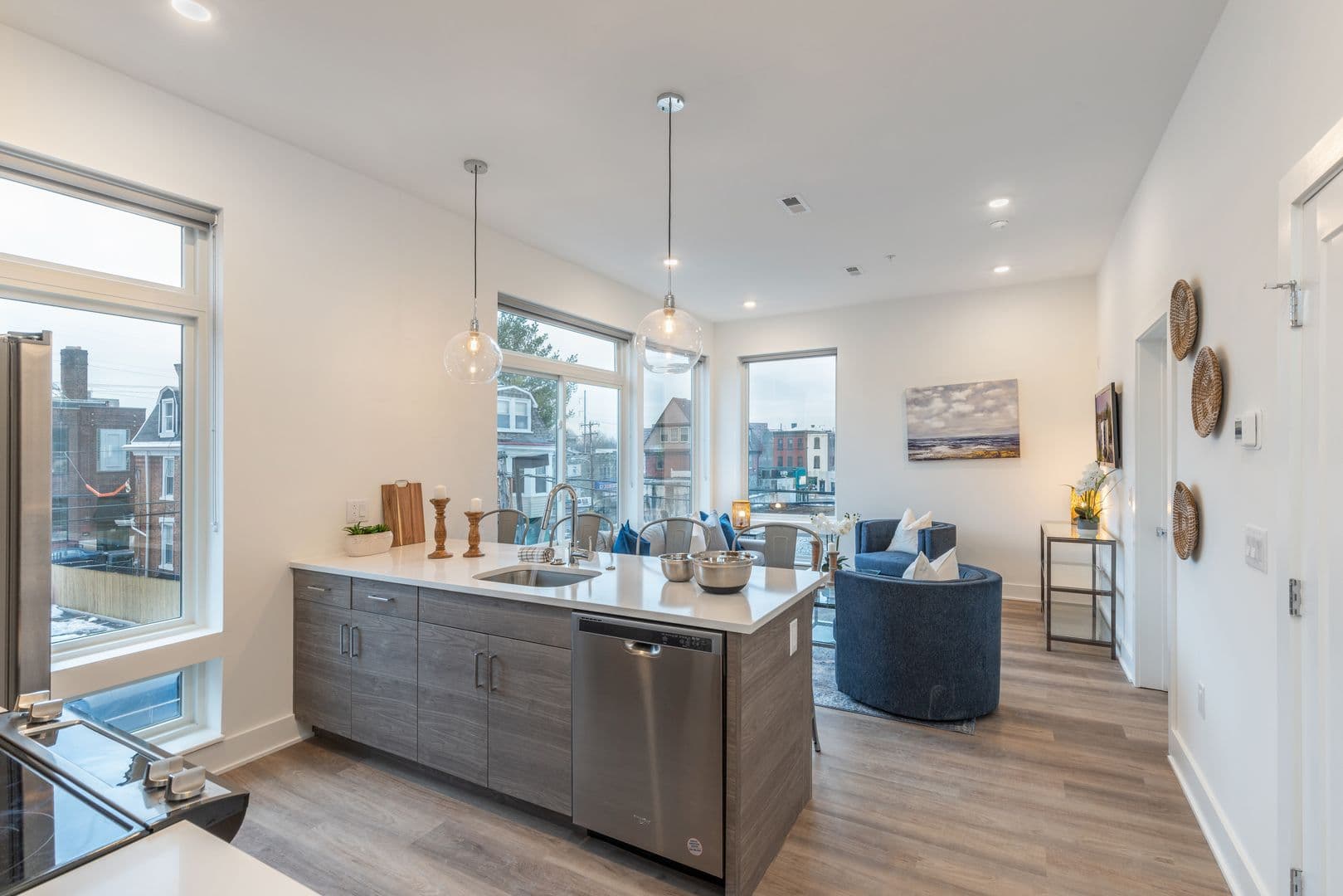 Philadelphia Apartment: 5545 Pulaski Avenue
