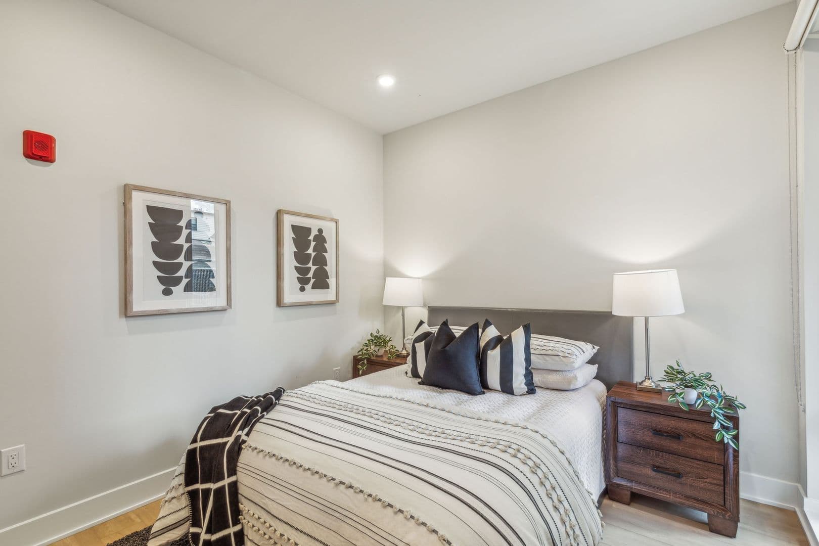 Philadelphia Apartment: 6910 Ridge Avenue
