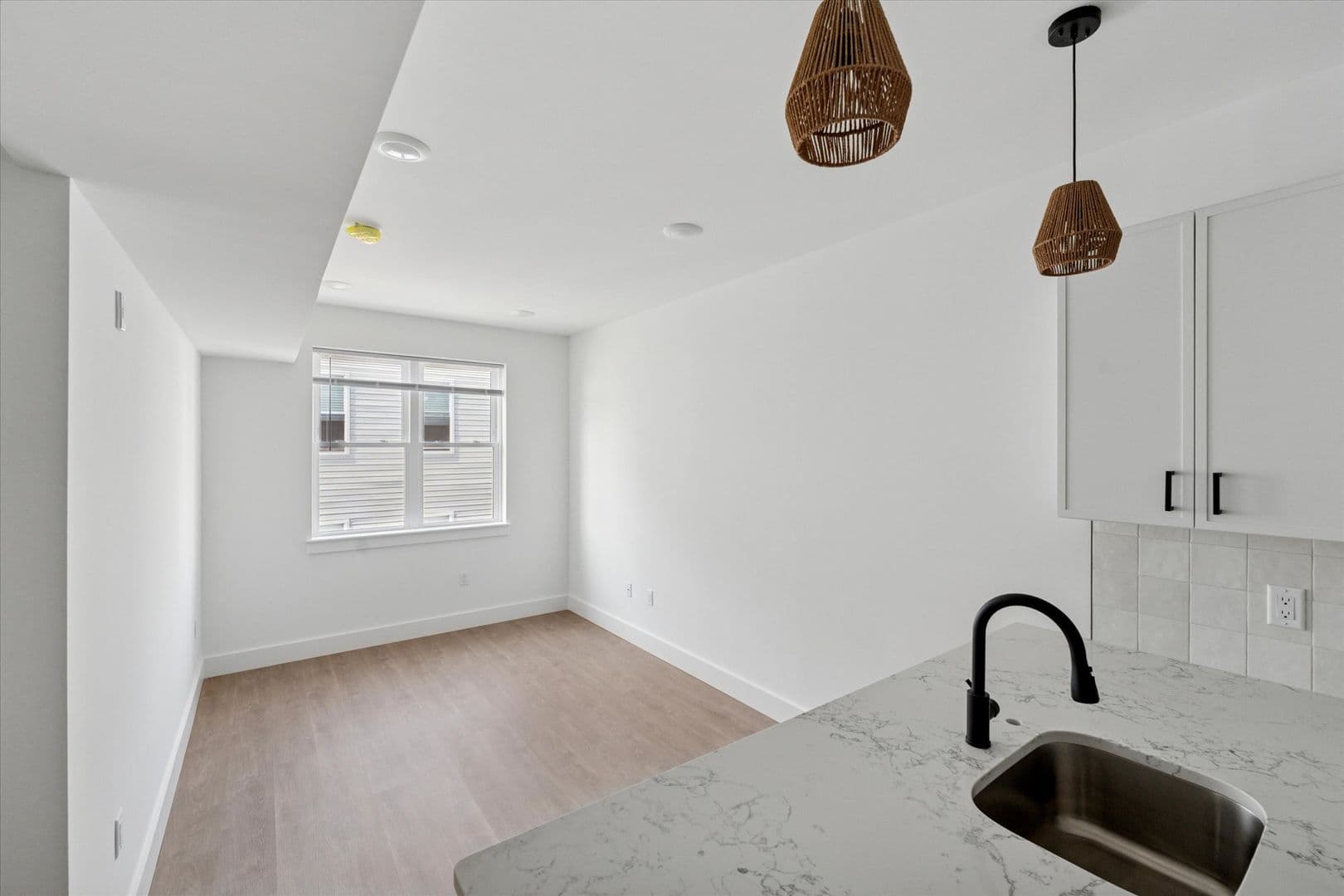 Philadelphia Apartment: 2520 N Front Street