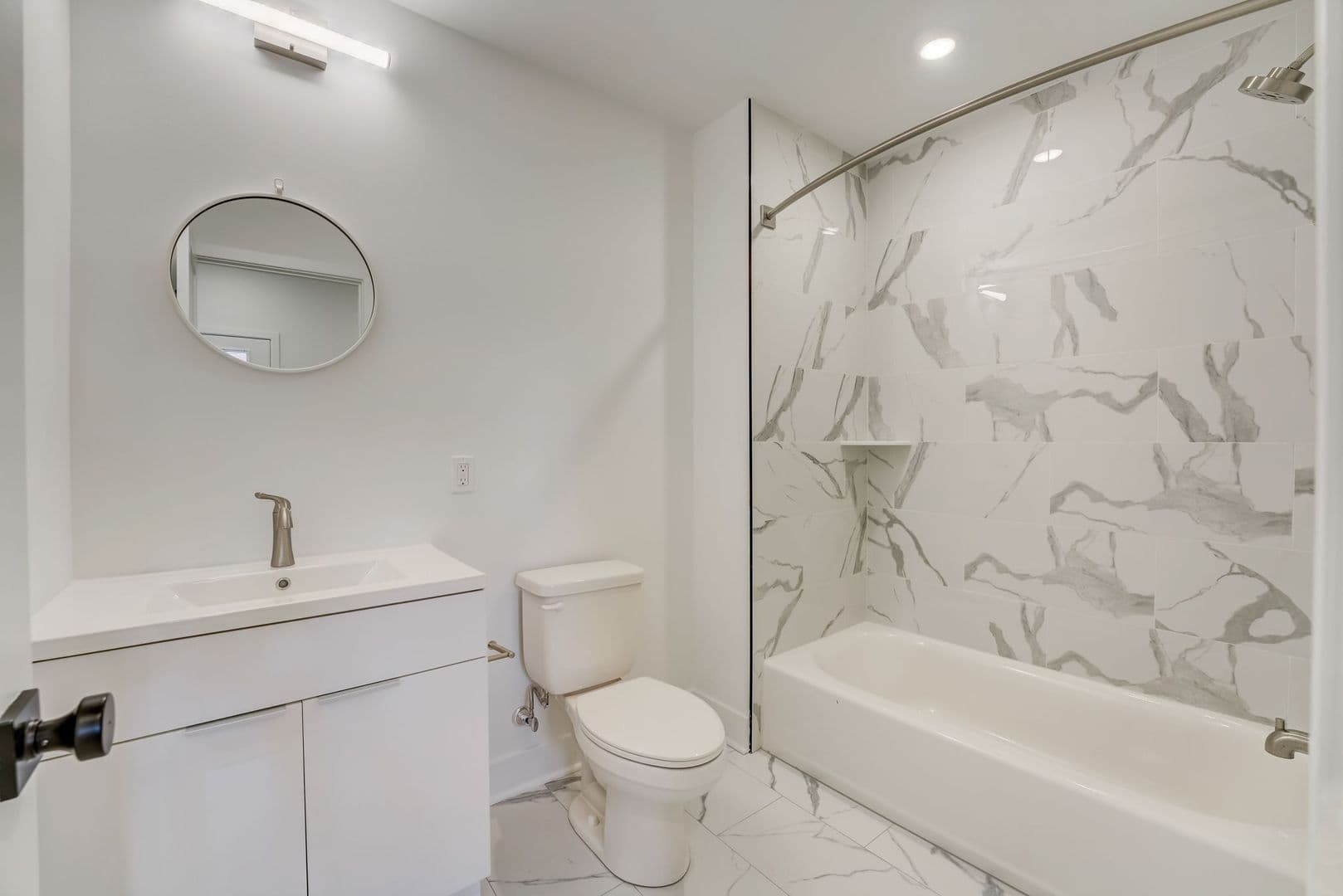 Philadelphia Apartment: 4200 Lancaster Avenue