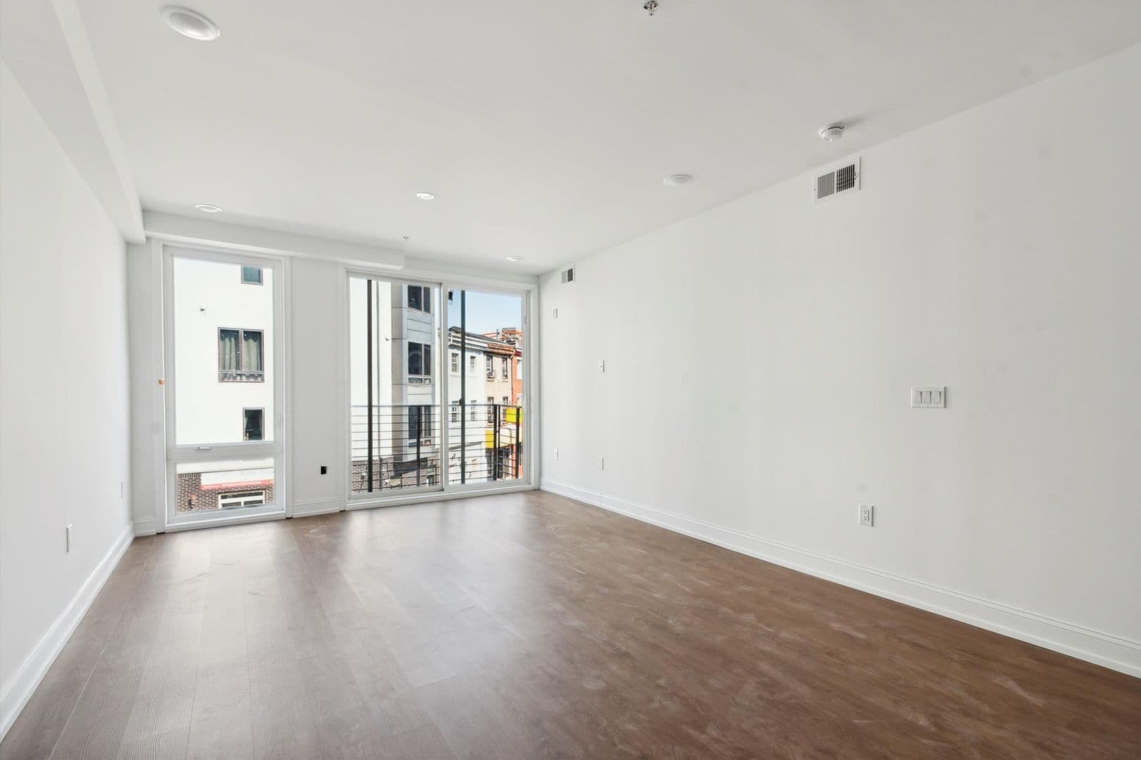 Philadelphia Apartment: 1614 Ridge Ave