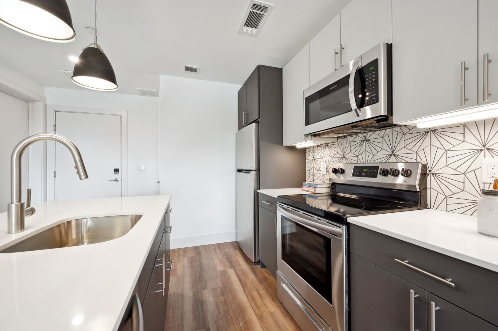 Philadelphia Apartment: 3029 Glenwood St