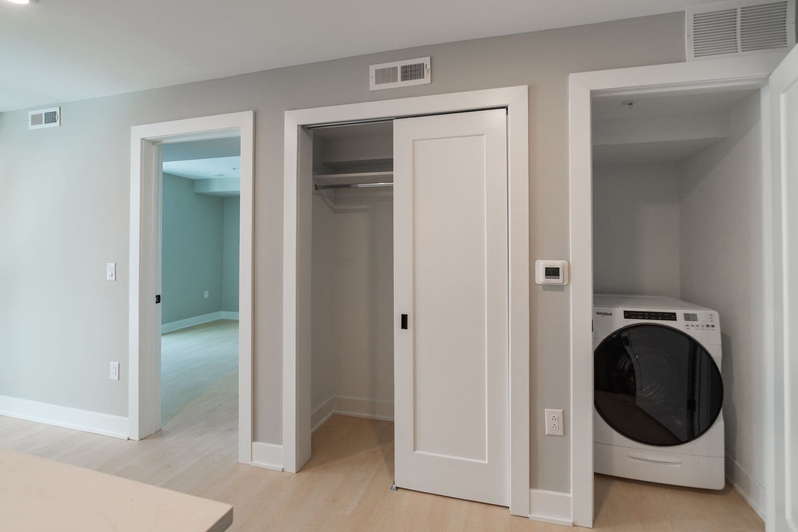 Philadelphia Apartment: 6604 Ridge Ave