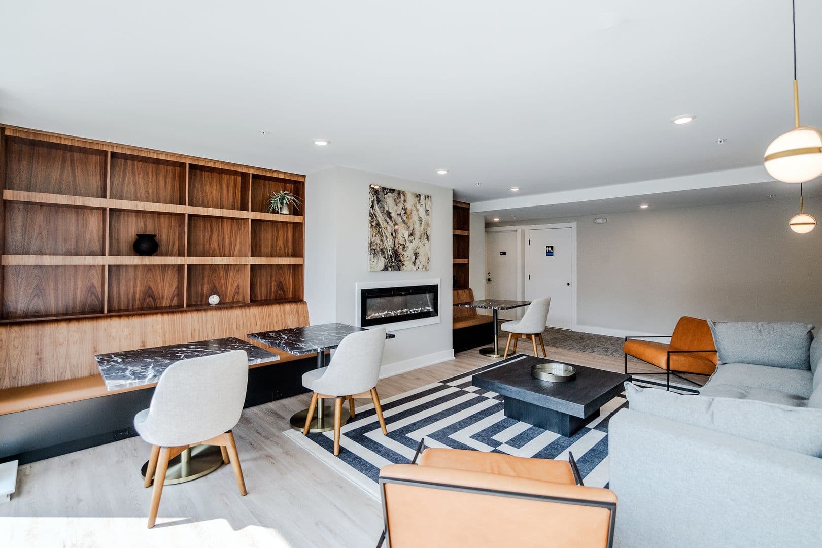 Philadelphia Apartment: 6604 Ridge Ave