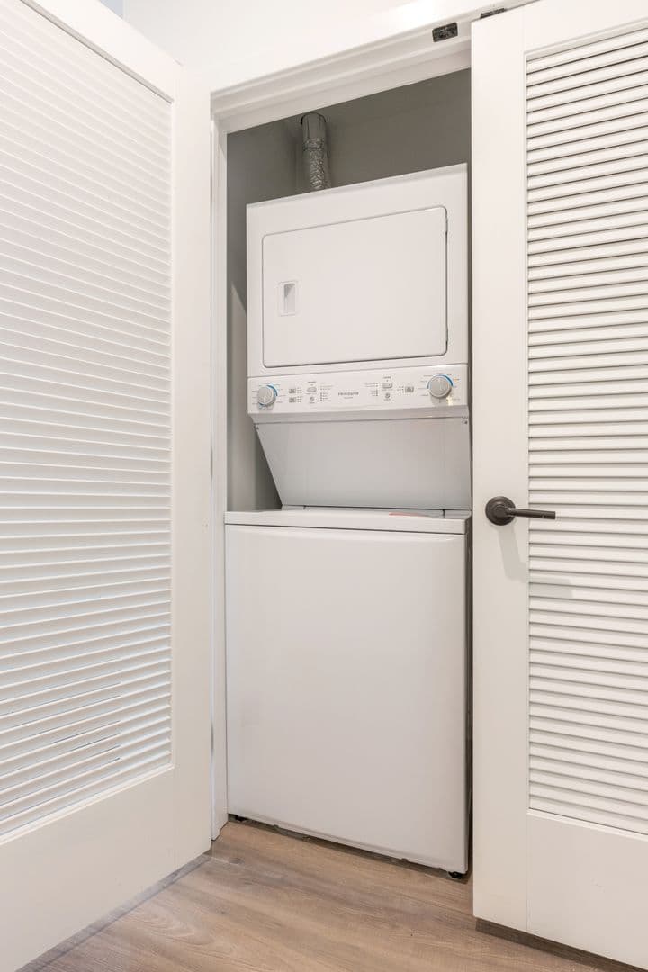 Philadelphia Apartment: 3120 W Jefferson Street