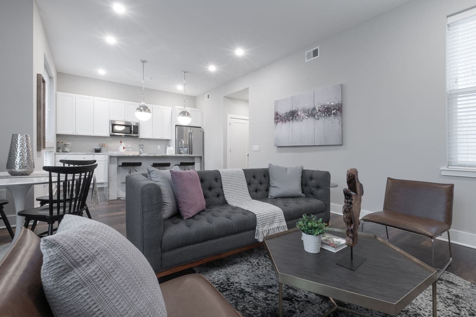 Philadelphia Apartment: 1555 Ridge Avenue