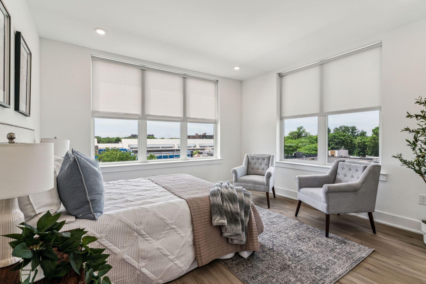 Philadelphia Apartment: 139 W Chelten Ave