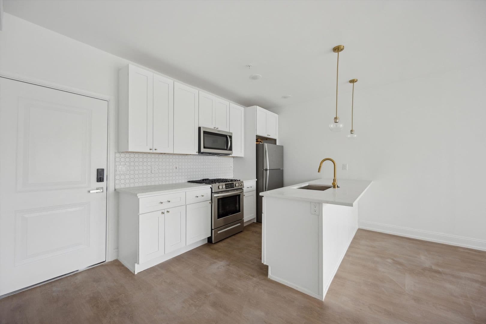 Philadelphia Apartment: 1614 Ridge Ave