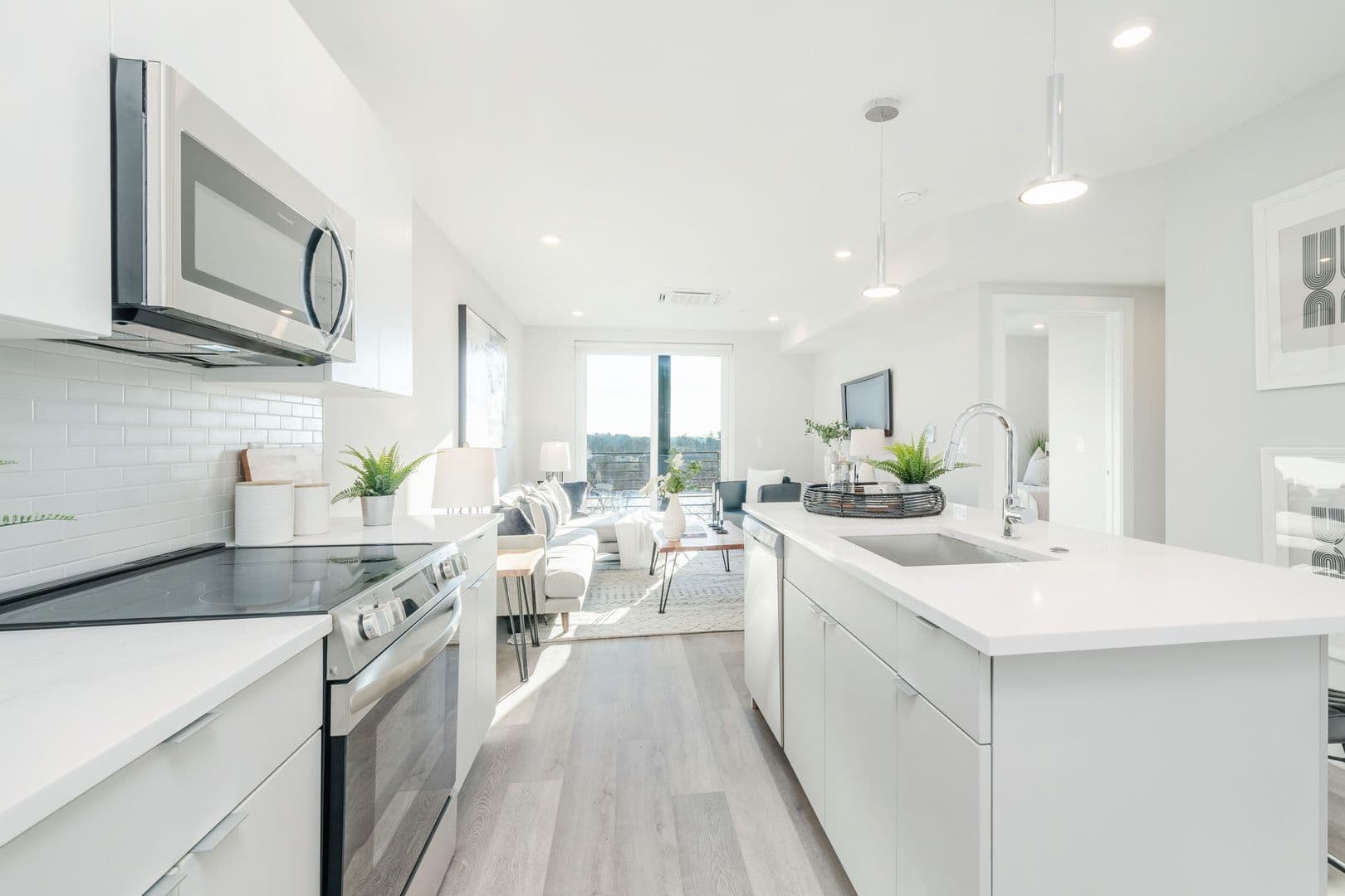 Philadelphia Apartment: 3449 Scotts Ln