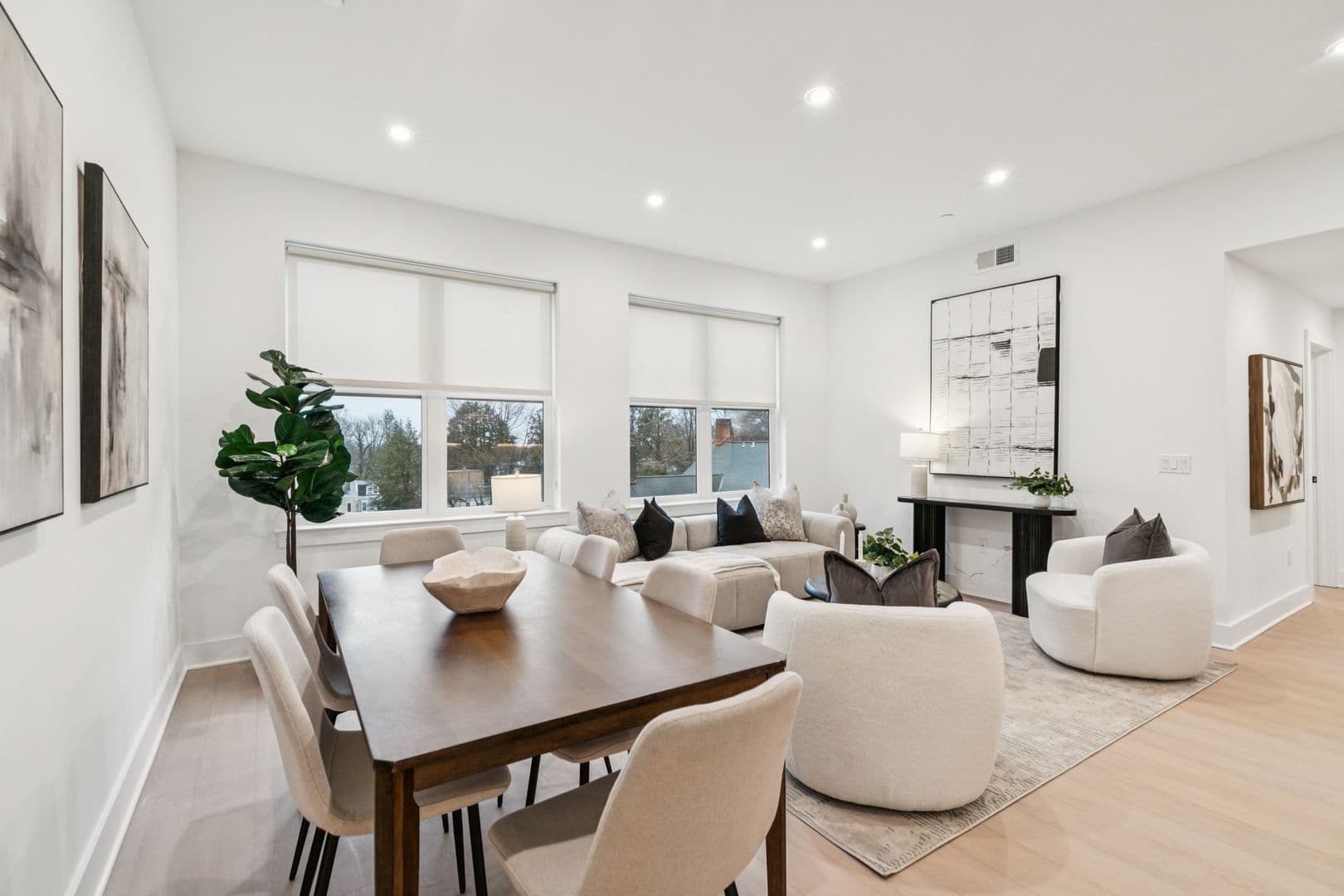 Philadelphia Apartment: 20-30 W Allens Ln