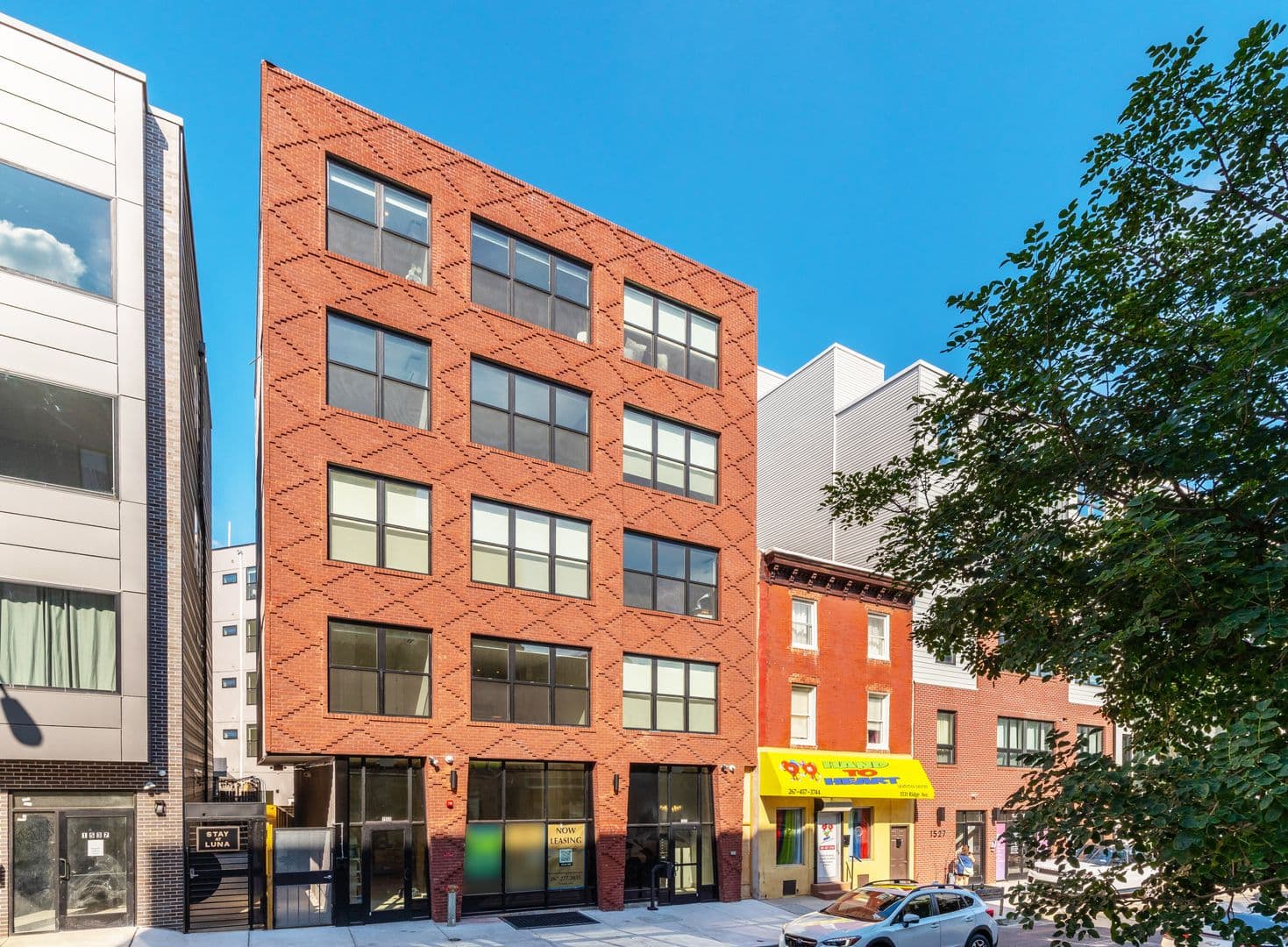 Philadelphia Apartment: 1533-1535 Ridge Avenue