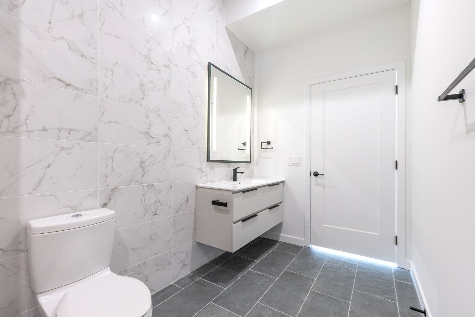 Philadelphia Apartment: 3120 W Jefferson Street