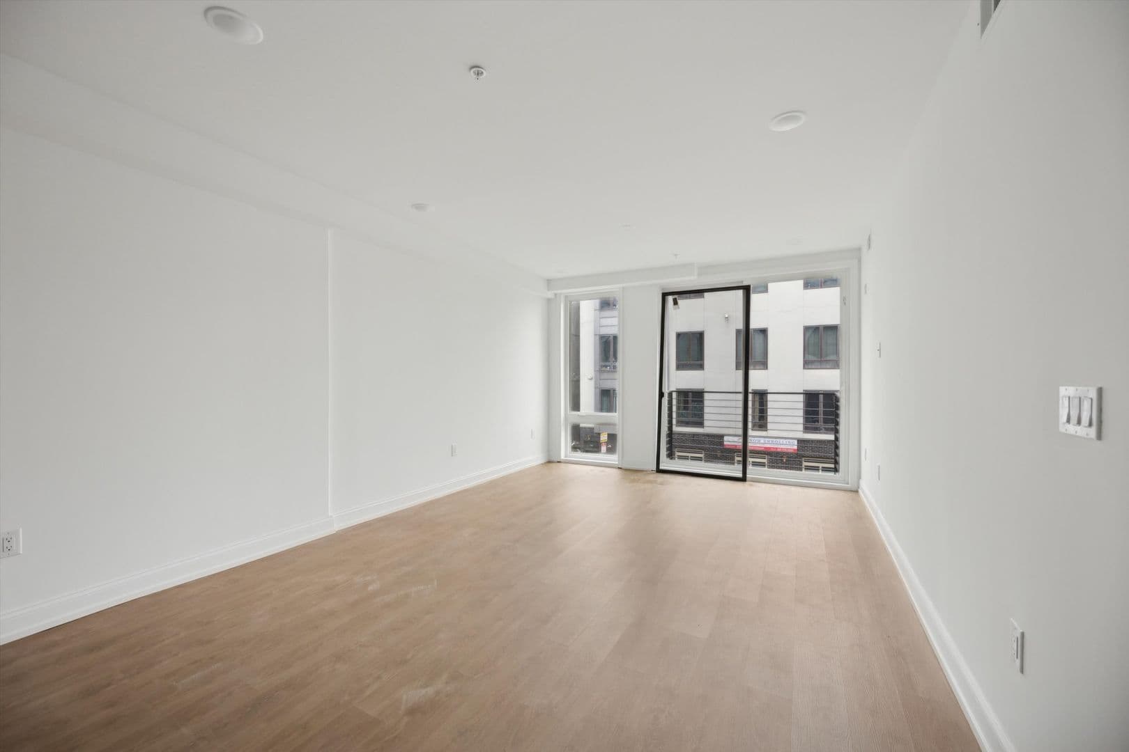 Philadelphia Apartment: 1614 Ridge Ave