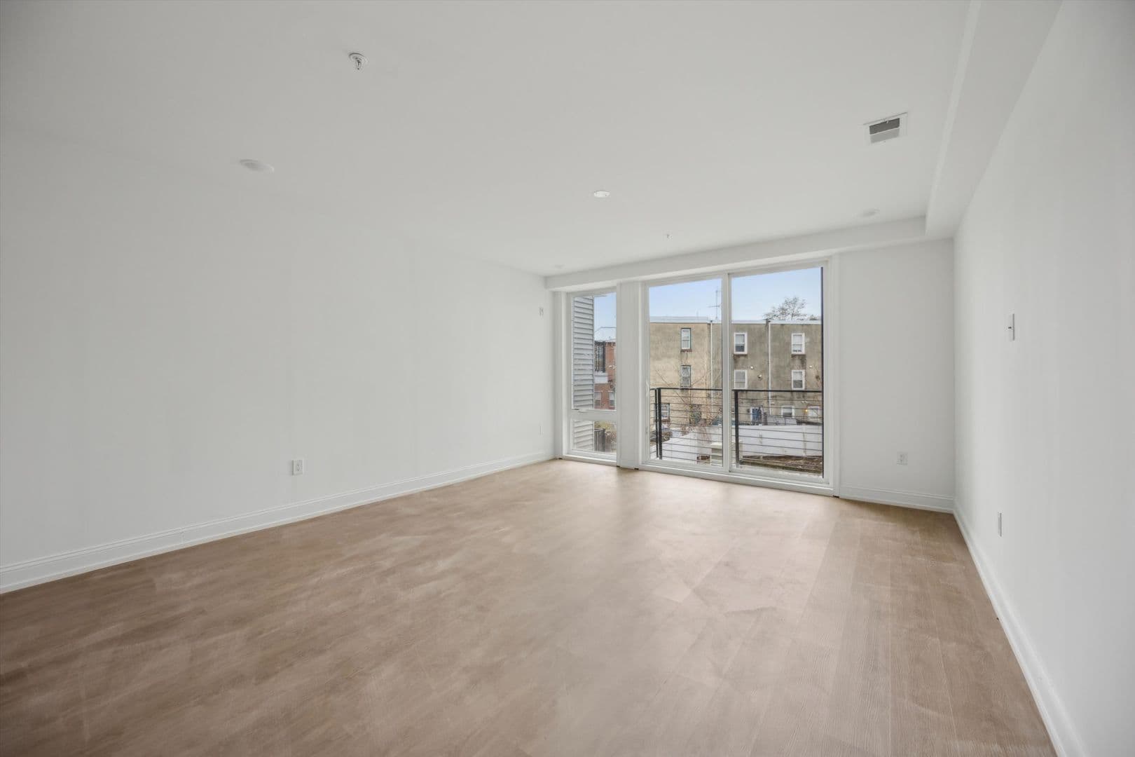 Philadelphia Apartment: 1614 Ridge Ave