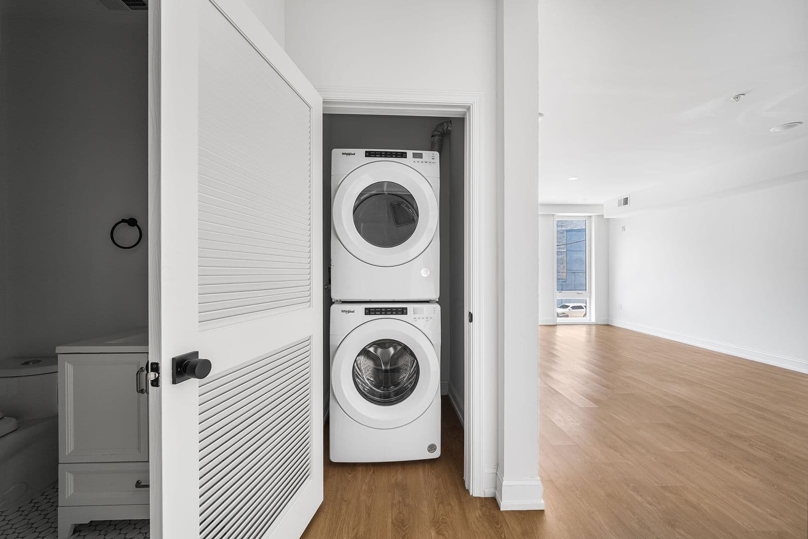 Philadelphia Apartment: 1614 Ridge Ave