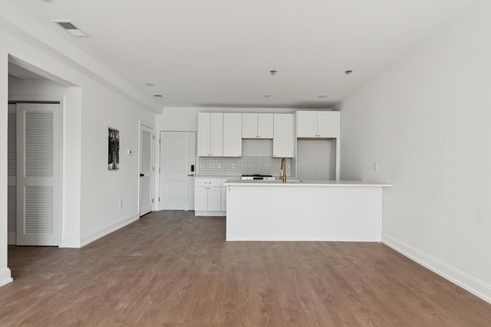 Philadelphia Apartment: 1614 Ridge Ave