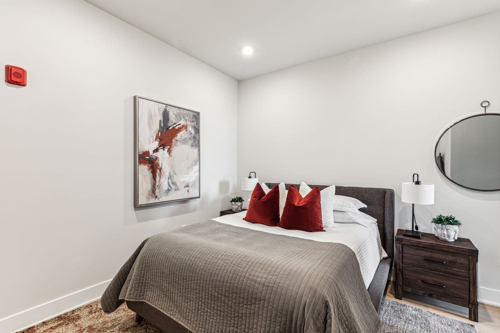 Philadelphia Apartment: 6910 Ridge Avenue