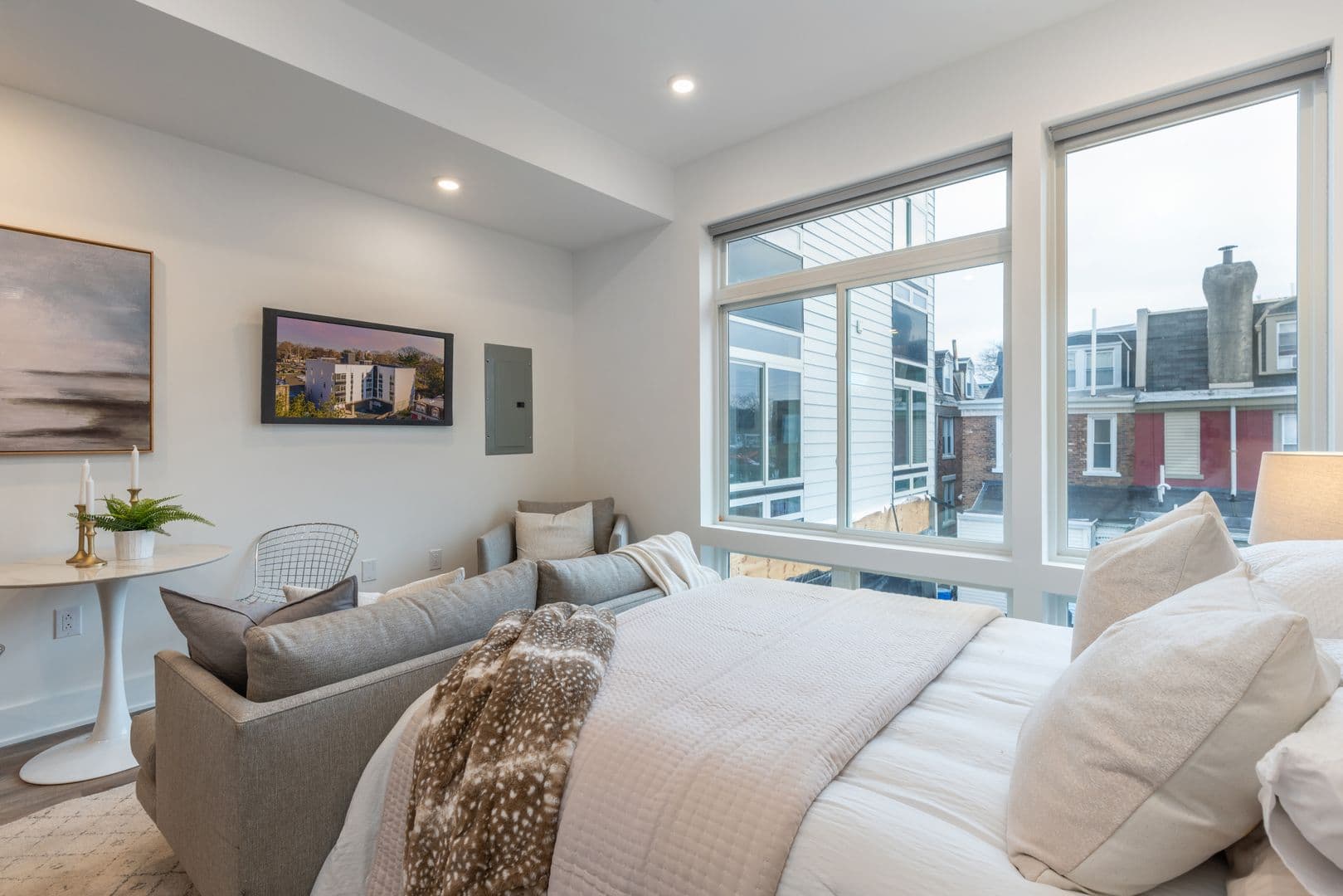Philadelphia Apartment: 5545 Pulaski Avenue
